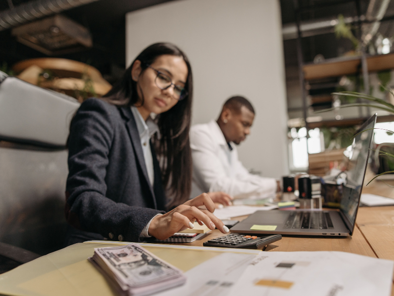 Professional bookkeeping services explaining how much does a bookkeeper cost. for small businesses